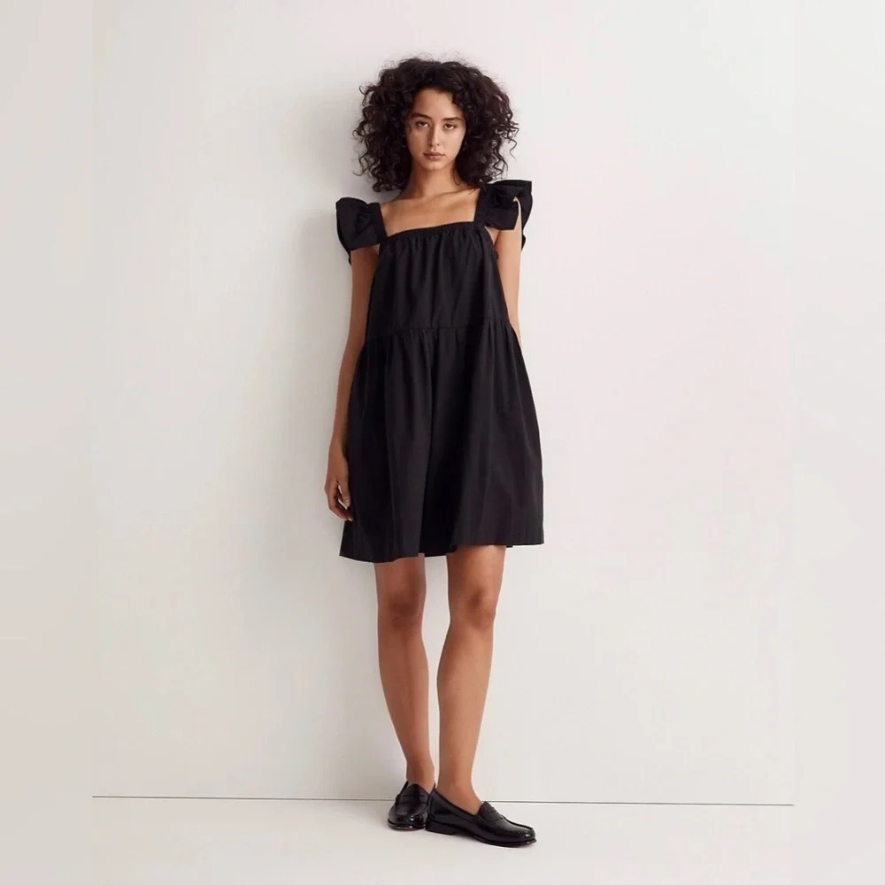 Madewell Flutter-Sleeve Square-Neck
Mini Dress, Xxs
Black dress
Pit to pit 13”